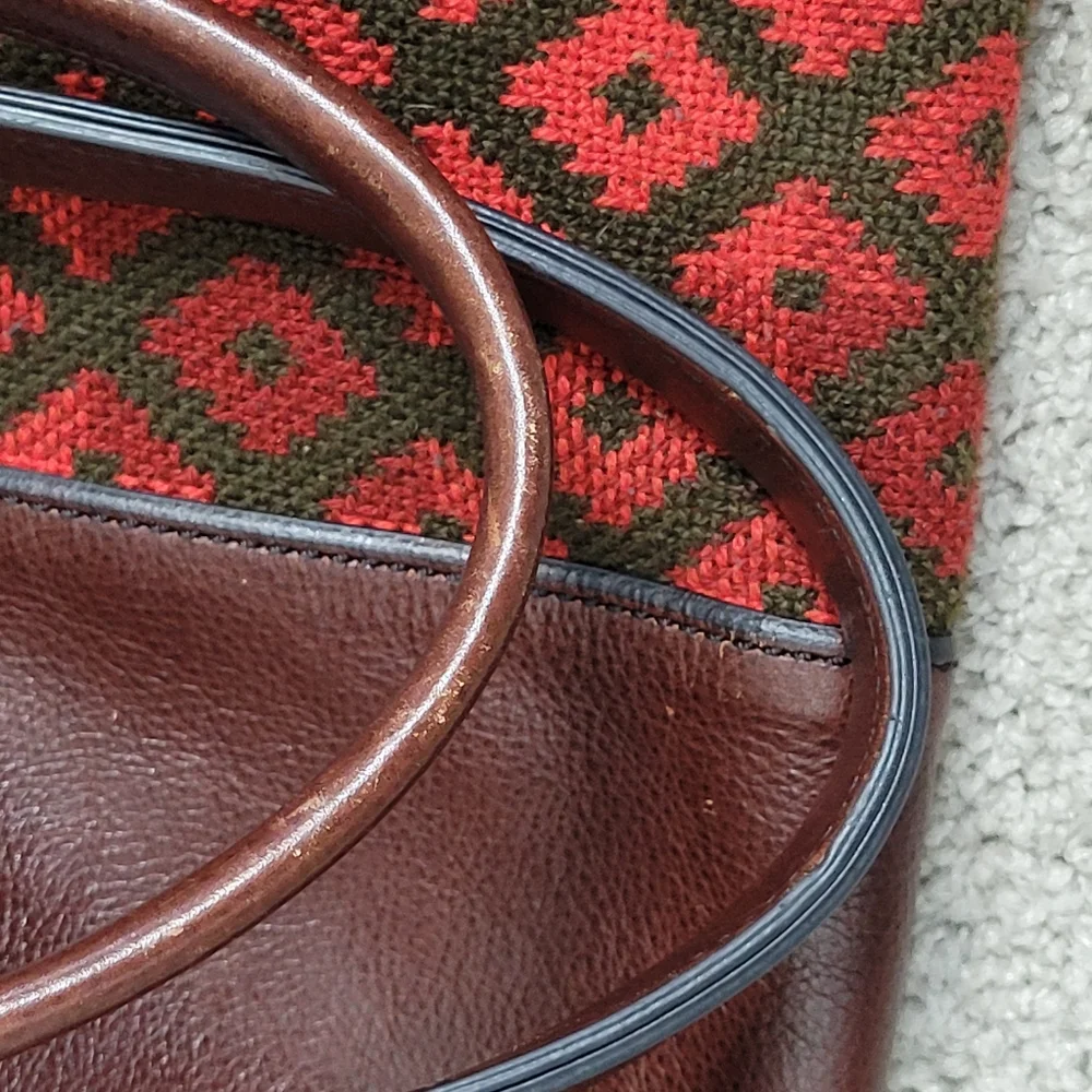 Vintage Fossil Reissue Tapestry Kilimanjaro Leather Hand Bag Turn-Lock Red Brown - Picture 9 of 16